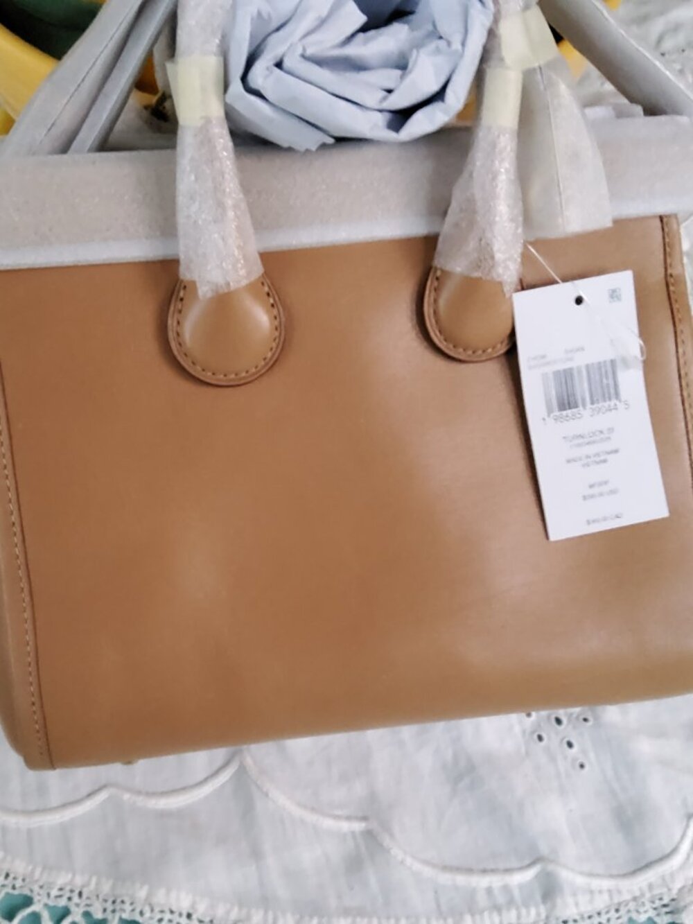 Coach Turnlock Tote Bag 22 in Sandstone (Triple Turnlock Runway) - Picture 5 of 11